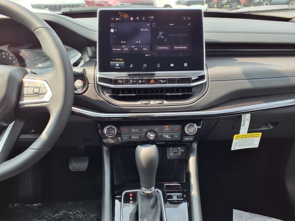 new 2025 Jeep Compass car, priced at $37,359