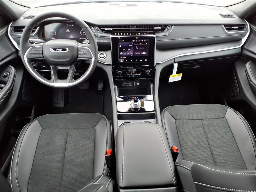 new 2025 Jeep Grand Cherokee car, priced at $44,422