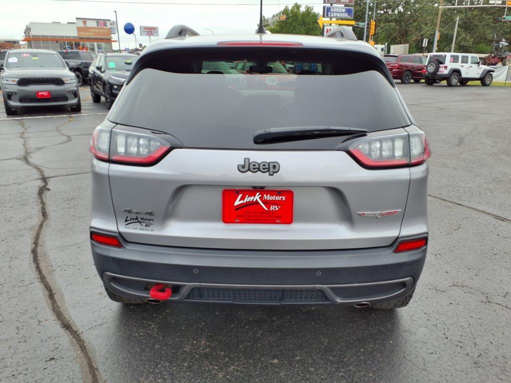 used 2019 Jeep Cherokee car, priced at $16,300