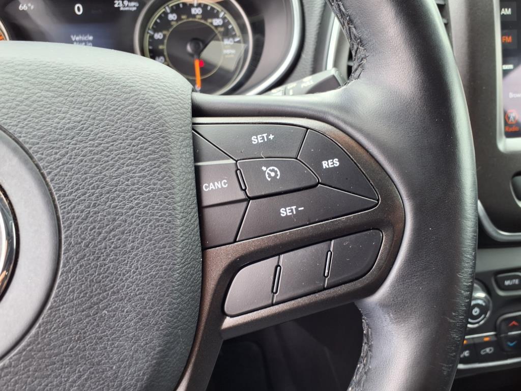 used 2019 Jeep Cherokee car, priced at $16,300