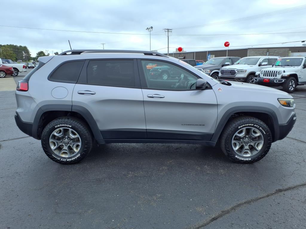 used 2019 Jeep Cherokee car, priced at $16,300