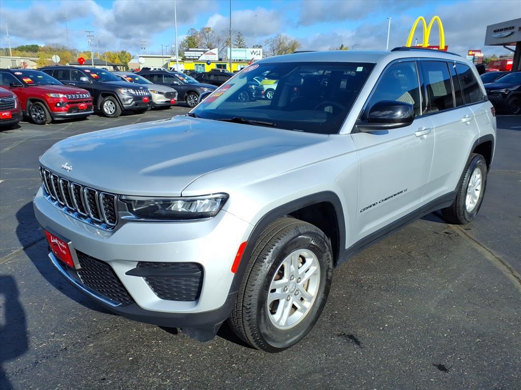 used 2024 Jeep Grand Cherokee car, priced at $29,900