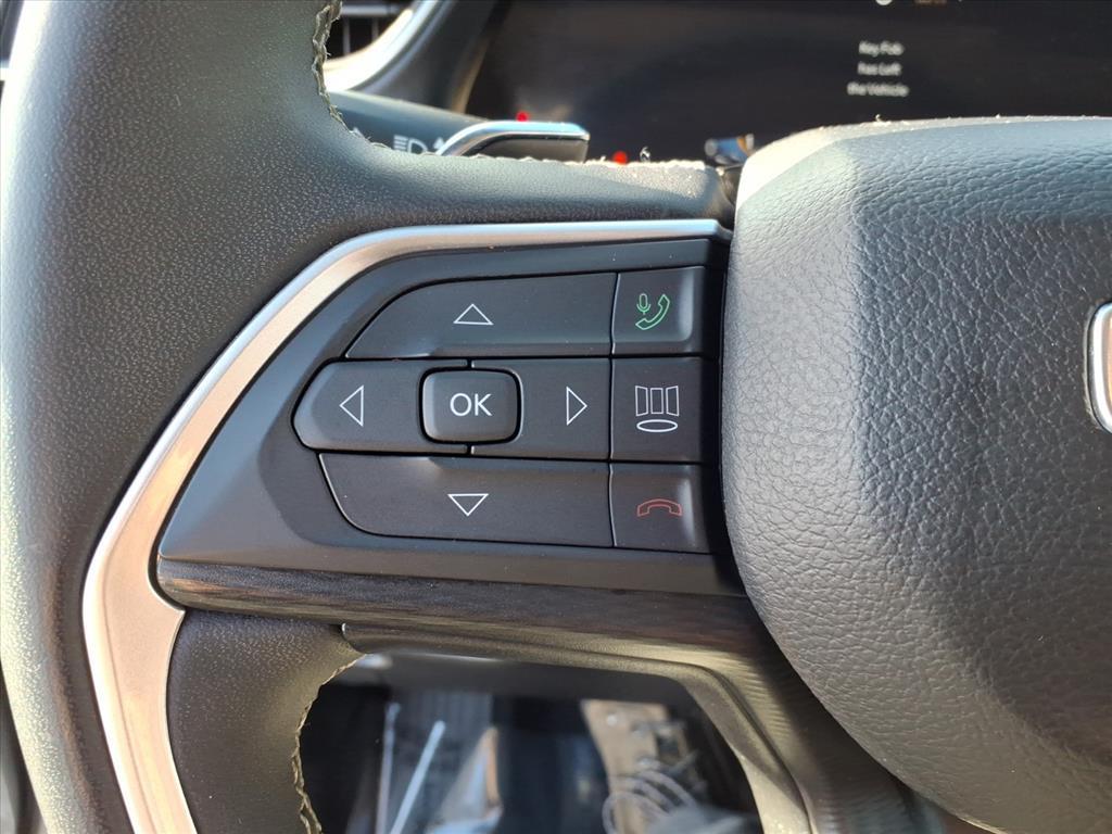 used 2024 Jeep Grand Cherokee car, priced at $29,900