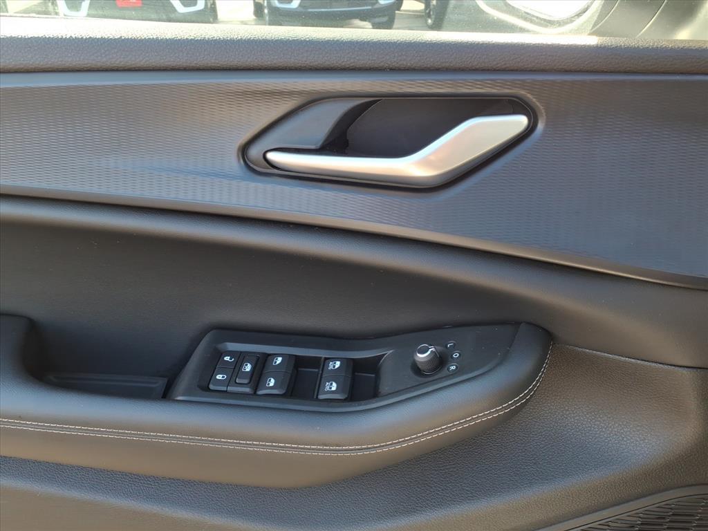 used 2024 Jeep Grand Cherokee car, priced at $29,900