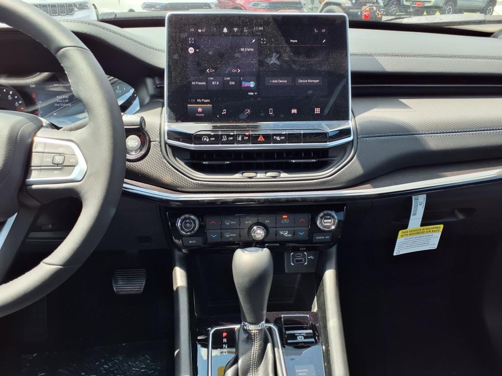 new 2025 Jeep Compass car, priced at $37,359