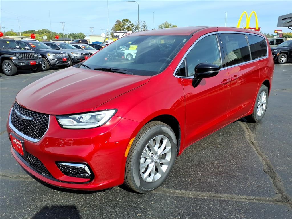 new 2026 Chrysler Pacifica car, priced at $45,367