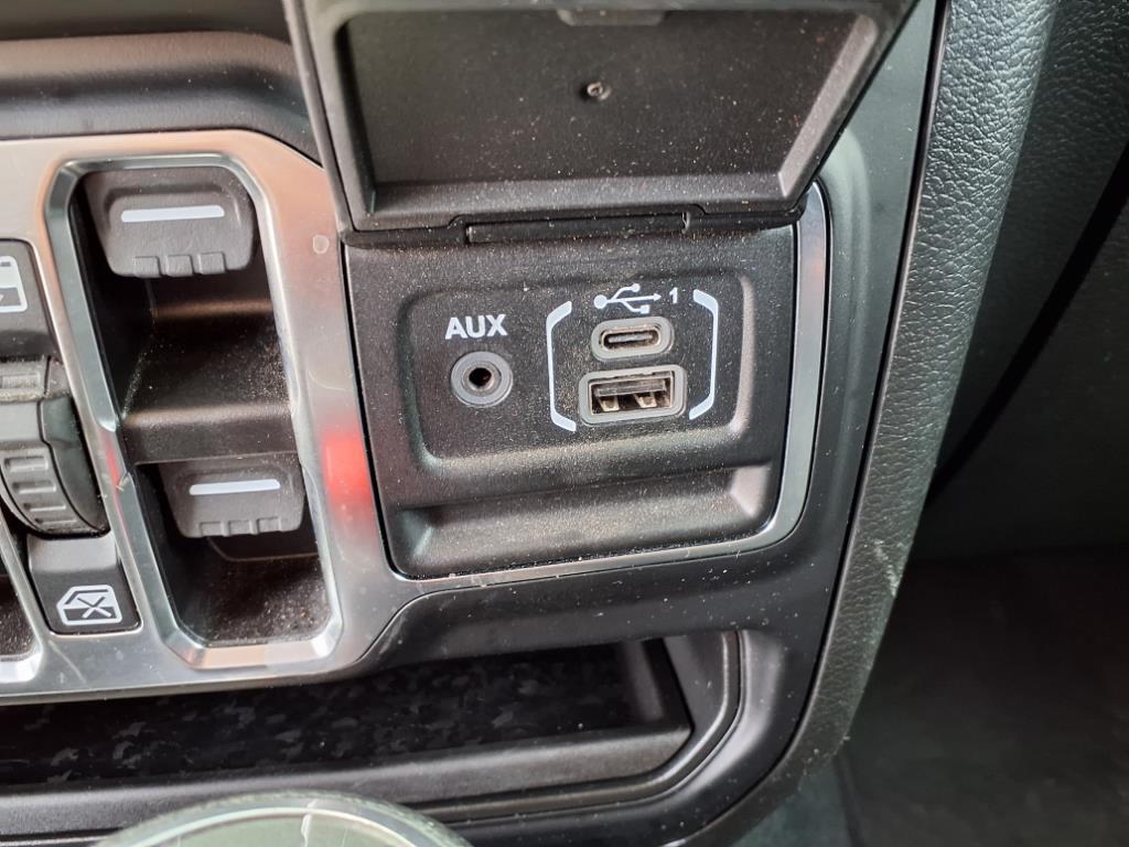 used 2023 Jeep Gladiator car, priced at $32,172