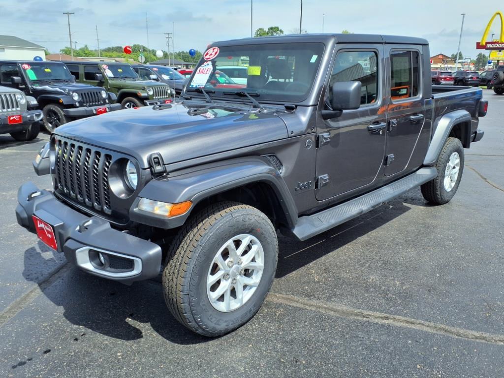 used 2023 Jeep Gladiator car, priced at $32,172