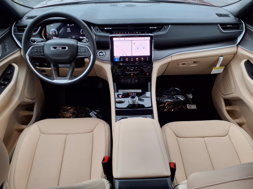 new 2025 Jeep Grand Cherokee L car, priced at $54,236