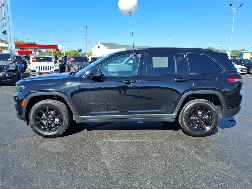 used 2024 Jeep Grand Cherokee car, priced at $35,882