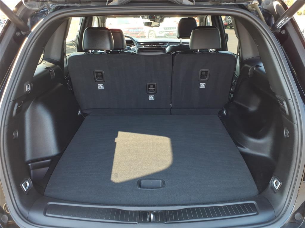 used 2024 Jeep Grand Cherokee car, priced at $35,882