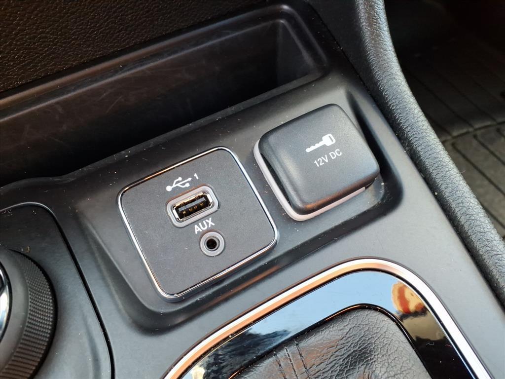 used 2023 Jeep Cherokee car, priced at $23,500