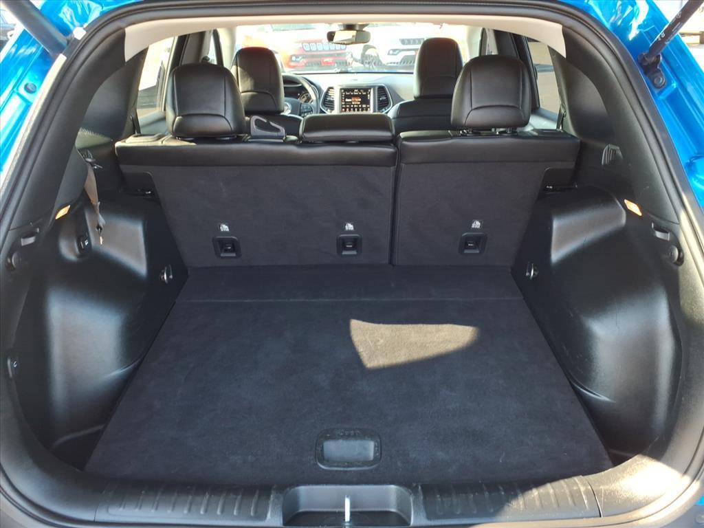 used 2023 Jeep Cherokee car, priced at $23,500