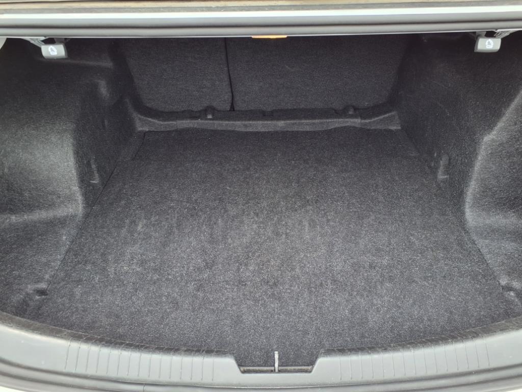 used 2024 Chevrolet Malibu car, priced at $19,289