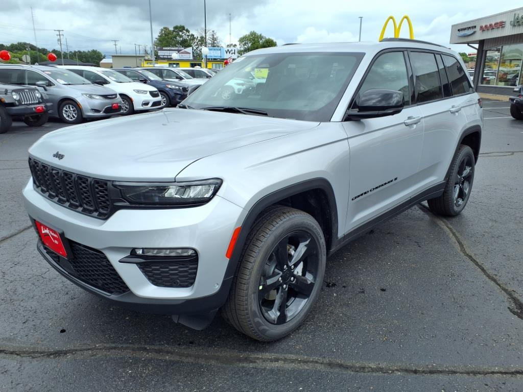 new 2025 Jeep Grand Cherokee car, priced at $52,436