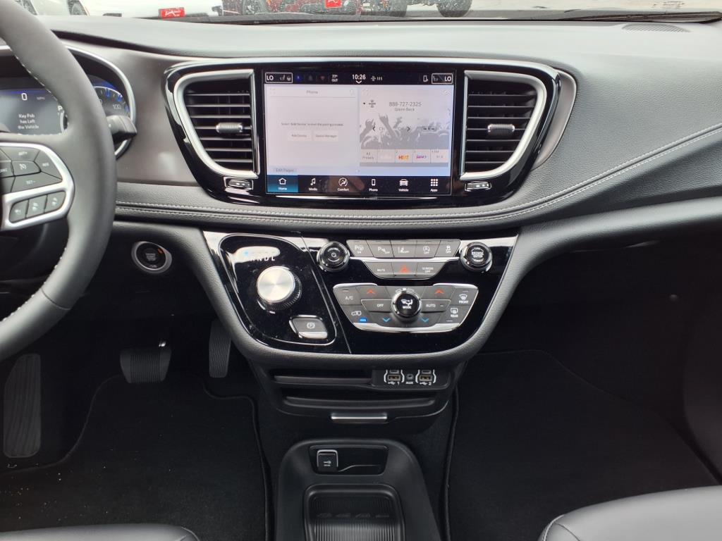 new 2025 Chrysler Pacifica car, priced at $43,394