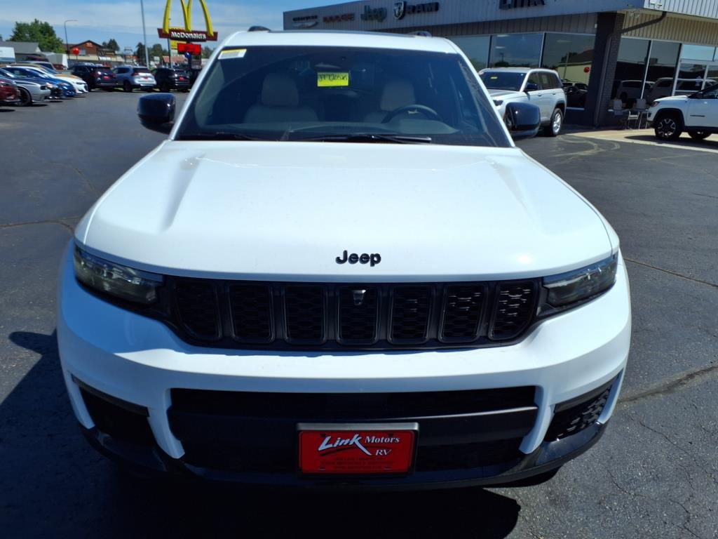 new 2025 Jeep Grand Cherokee L car, priced at $53,700