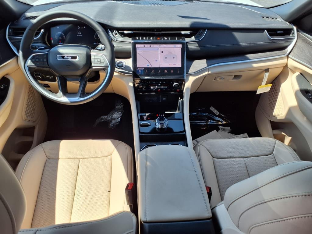 new 2025 Jeep Grand Cherokee L car, priced at $53,700