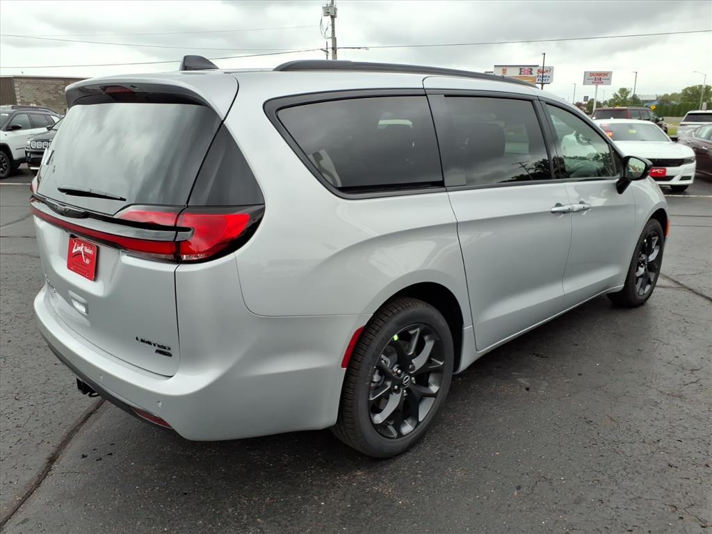 new 2026 Chrysler Pacifica car, priced at $55,547