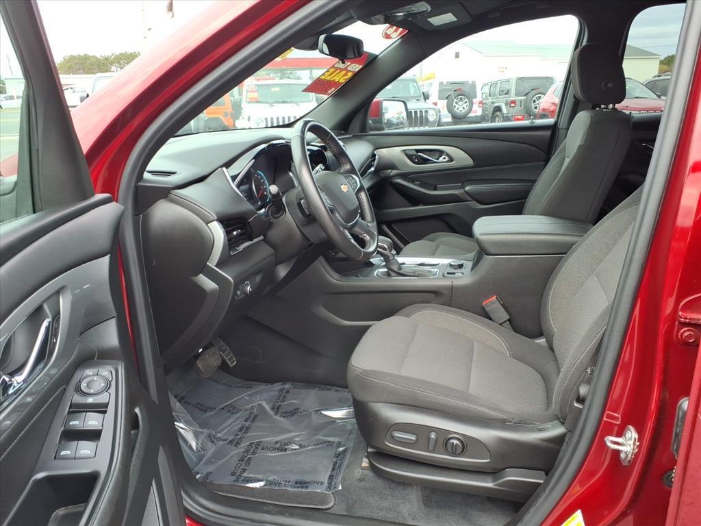 used 2022 Chevrolet Traverse car, priced at $30,999