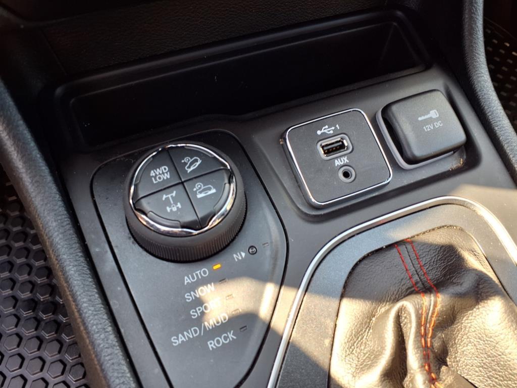 used 2022 Jeep Cherokee car, priced at $26,800