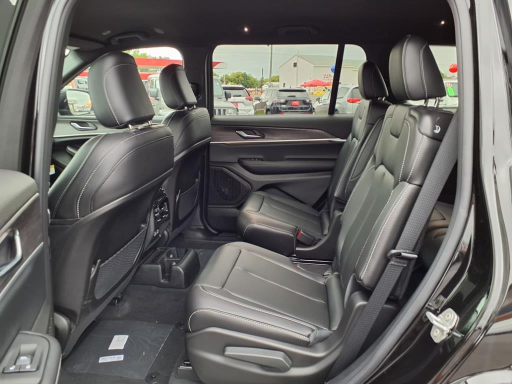 new 2025 Jeep Grand Cherokee L car, priced at $49,160