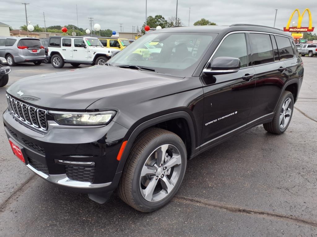 new 2025 Jeep Grand Cherokee L car, priced at $49,160