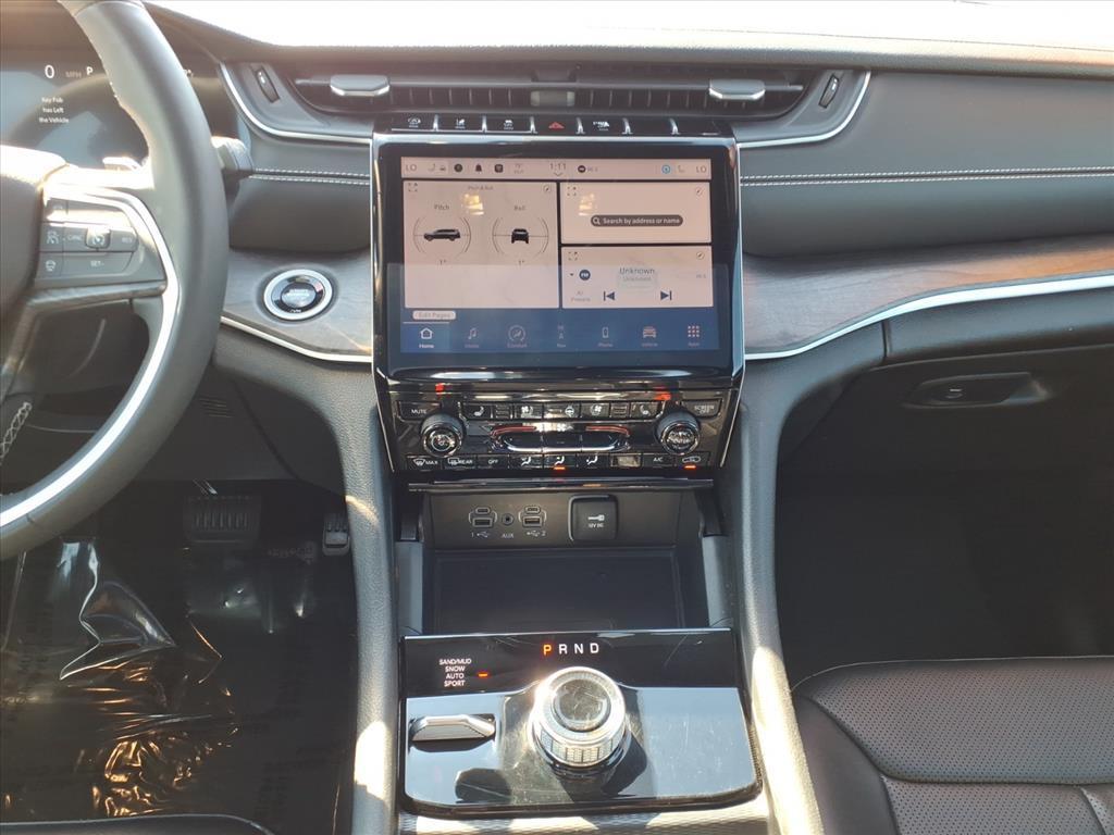 used 2024 Jeep Grand Cherokee L car, priced at $37,999