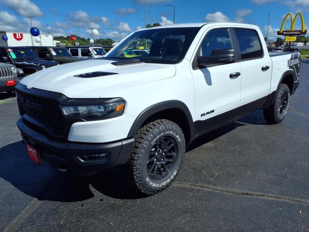 new 2025 Ram 1500 car, priced at $61,538