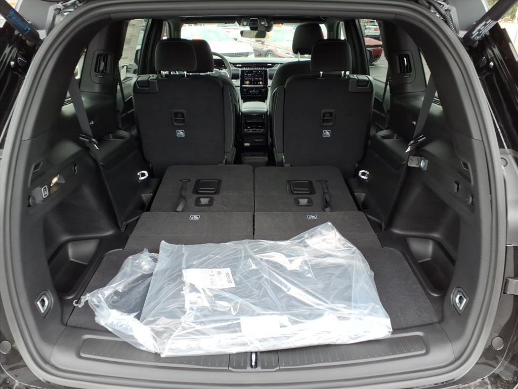 new 2025 Jeep Grand Cherokee L car, priced at $45,610
