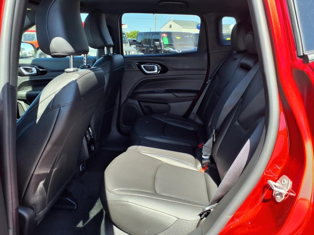 new 2025 Jeep Compass car, priced at $37,359