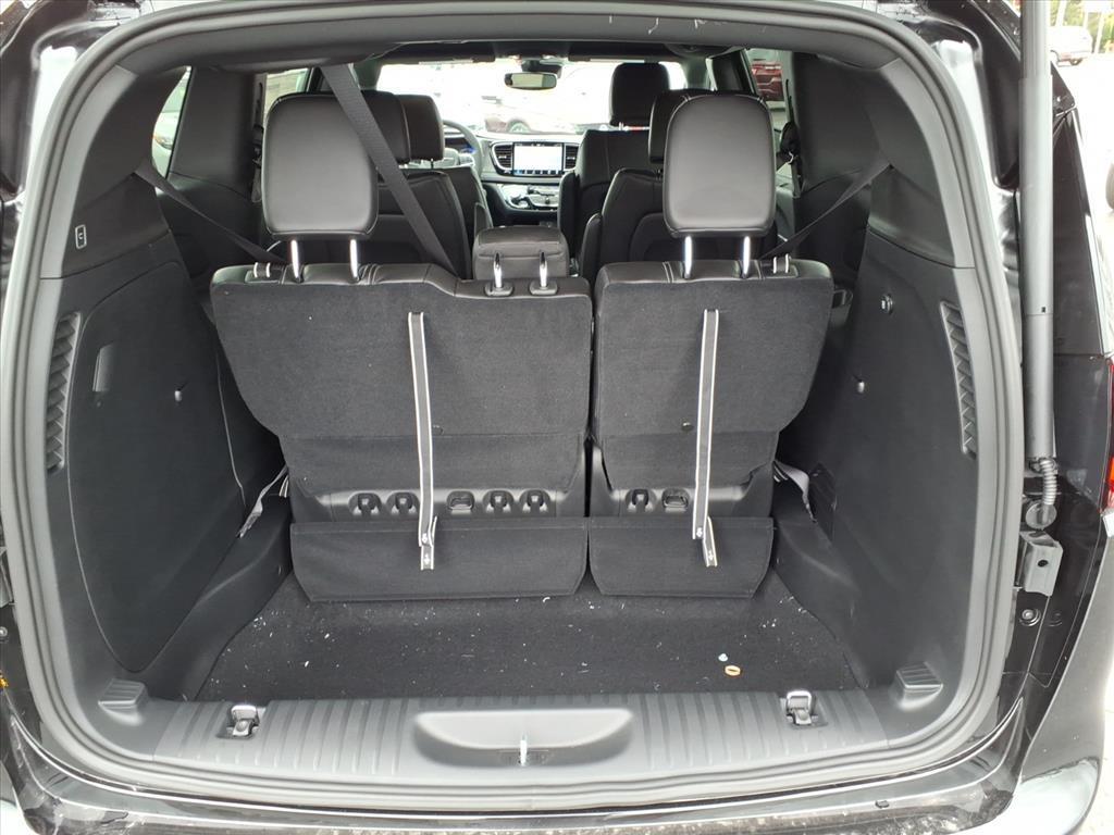 new 2026 Chrysler Pacifica car, priced at $45,510