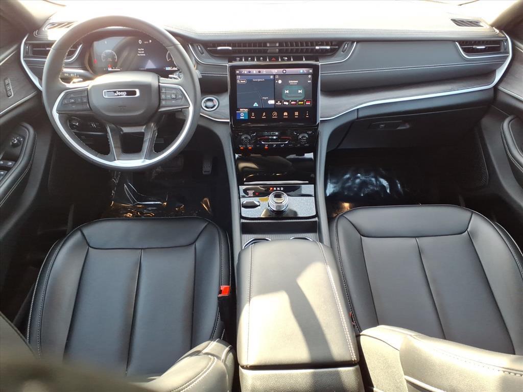 used 2024 Jeep Grand Cherokee car, priced at $39,864