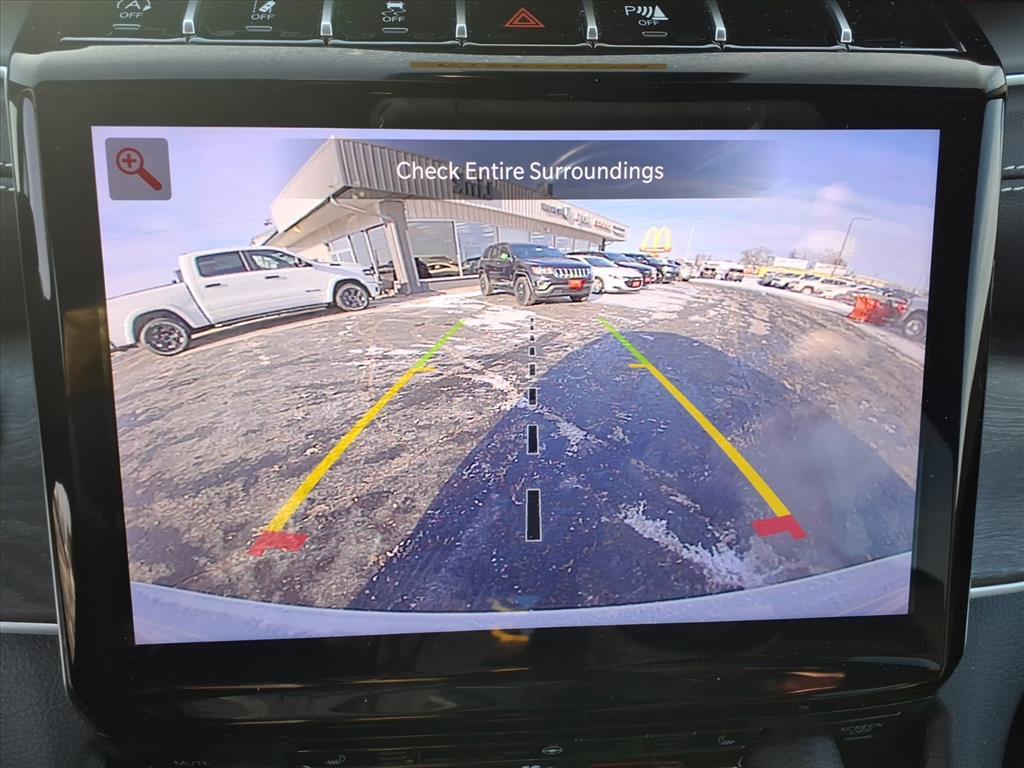 used 2024 Jeep Grand Cherokee car, priced at $39,864