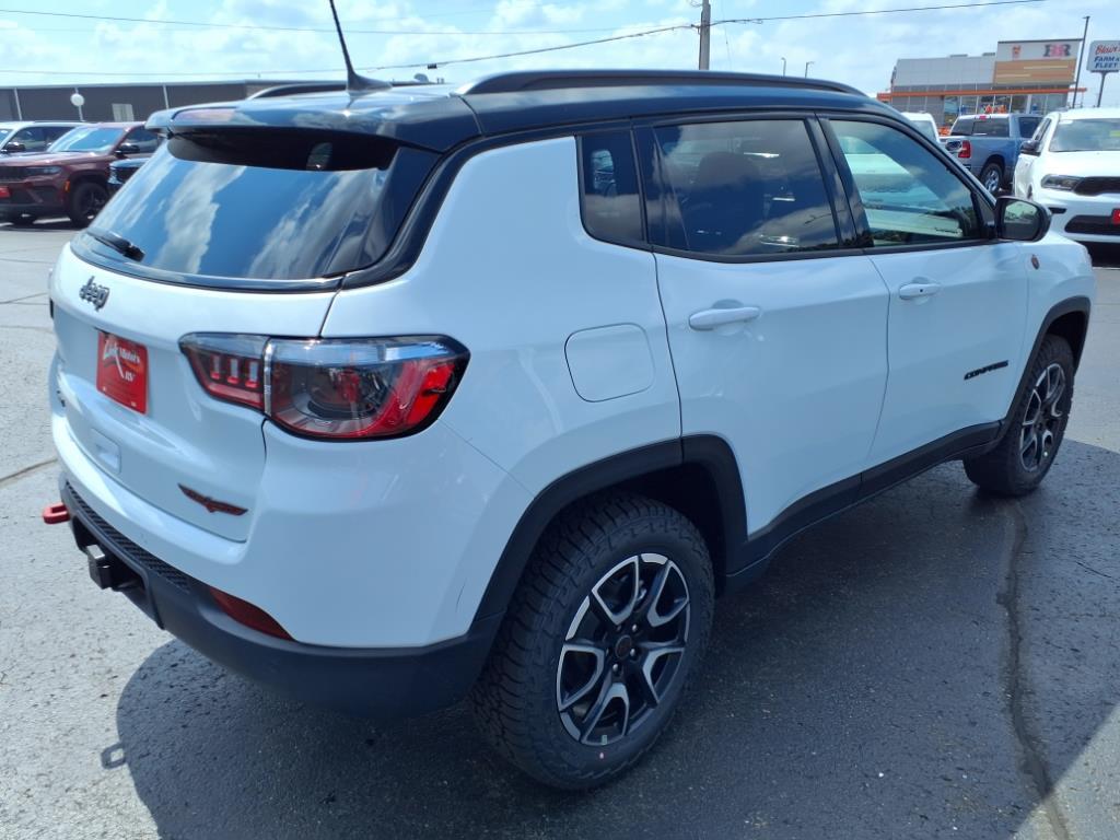 new 2025 Jeep Compass car, priced at $35,961