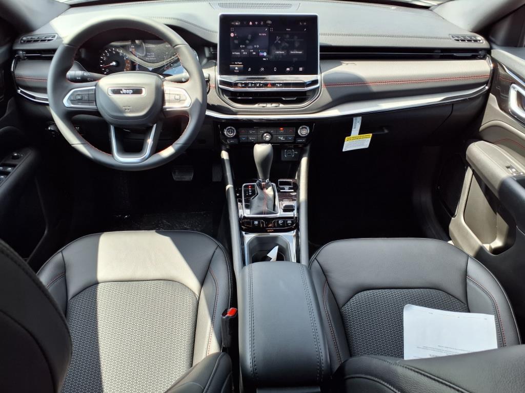 new 2025 Jeep Compass car, priced at $35,961