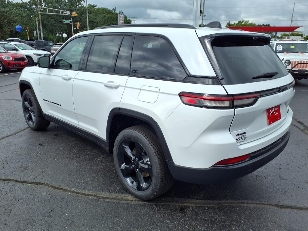 new 2025 Jeep Grand Cherokee car, priced at $49,900