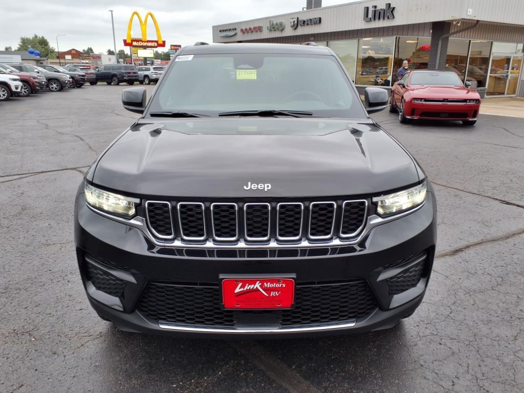new 2025 Jeep Grand Cherokee car, priced at $41,626