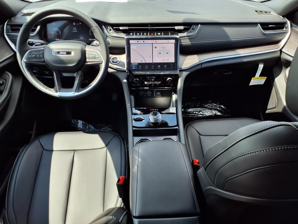 new 2025 Jeep Grand Cherokee L car, priced at $49,160