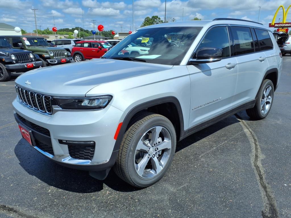 new 2025 Jeep Grand Cherokee L car, priced at $49,160