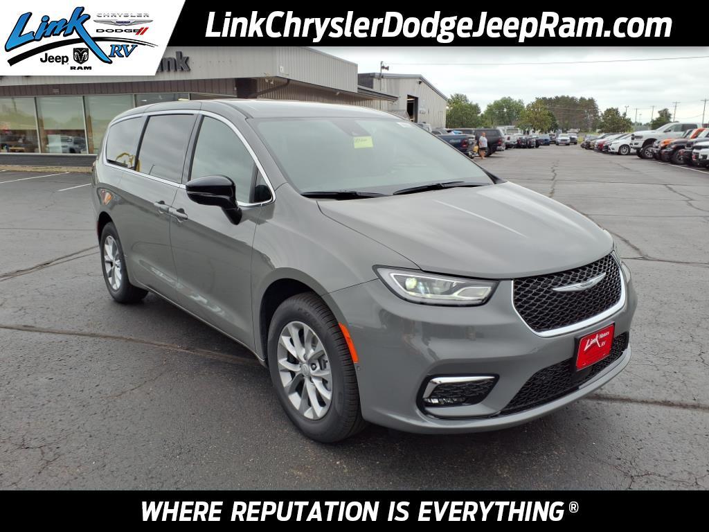 new 2025 Chrysler Pacifica car, priced at $42,590