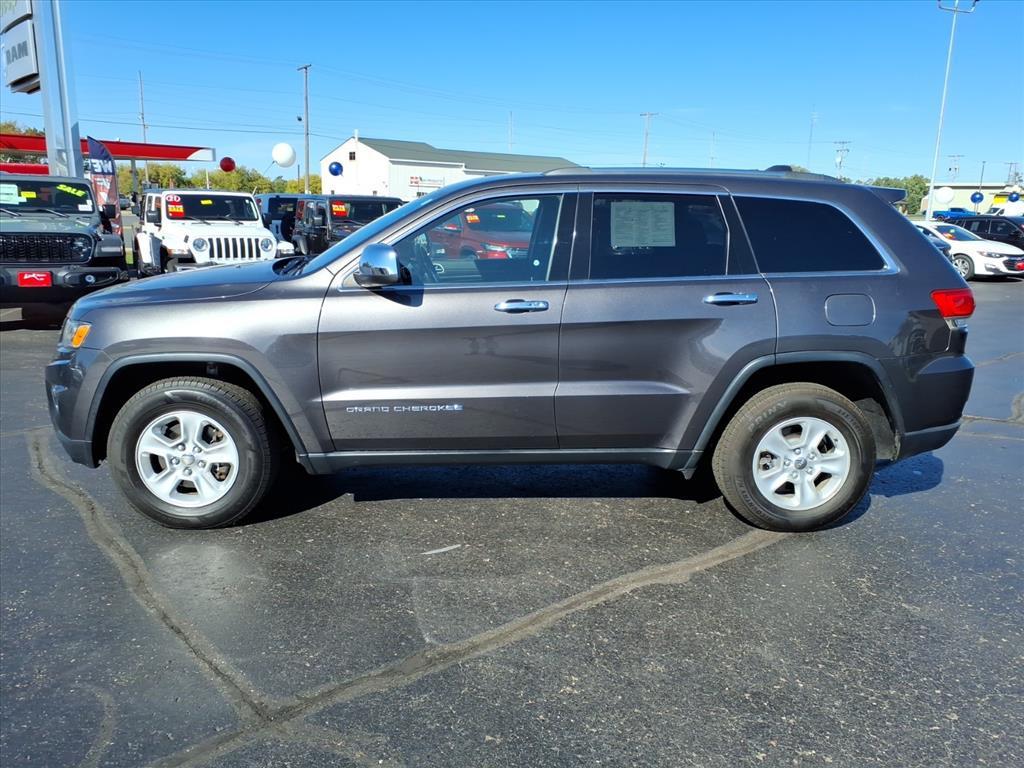 used 2016 Jeep Grand Cherokee car, priced at $15,900