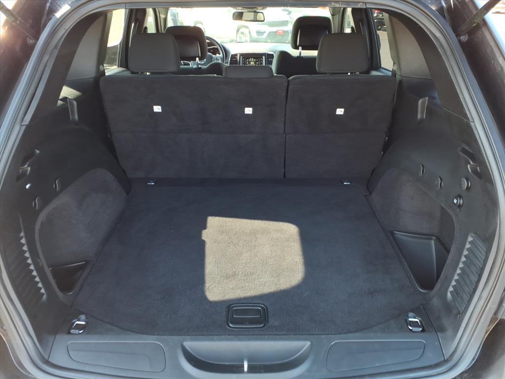 used 2016 Jeep Grand Cherokee car, priced at $15,900
