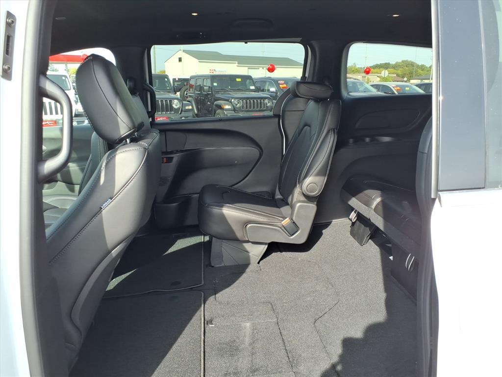 new 2026 Chrysler Pacifica car, priced at $44,921