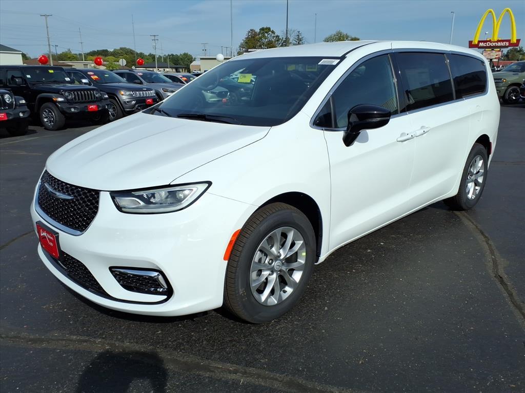 new 2026 Chrysler Pacifica car, priced at $44,921