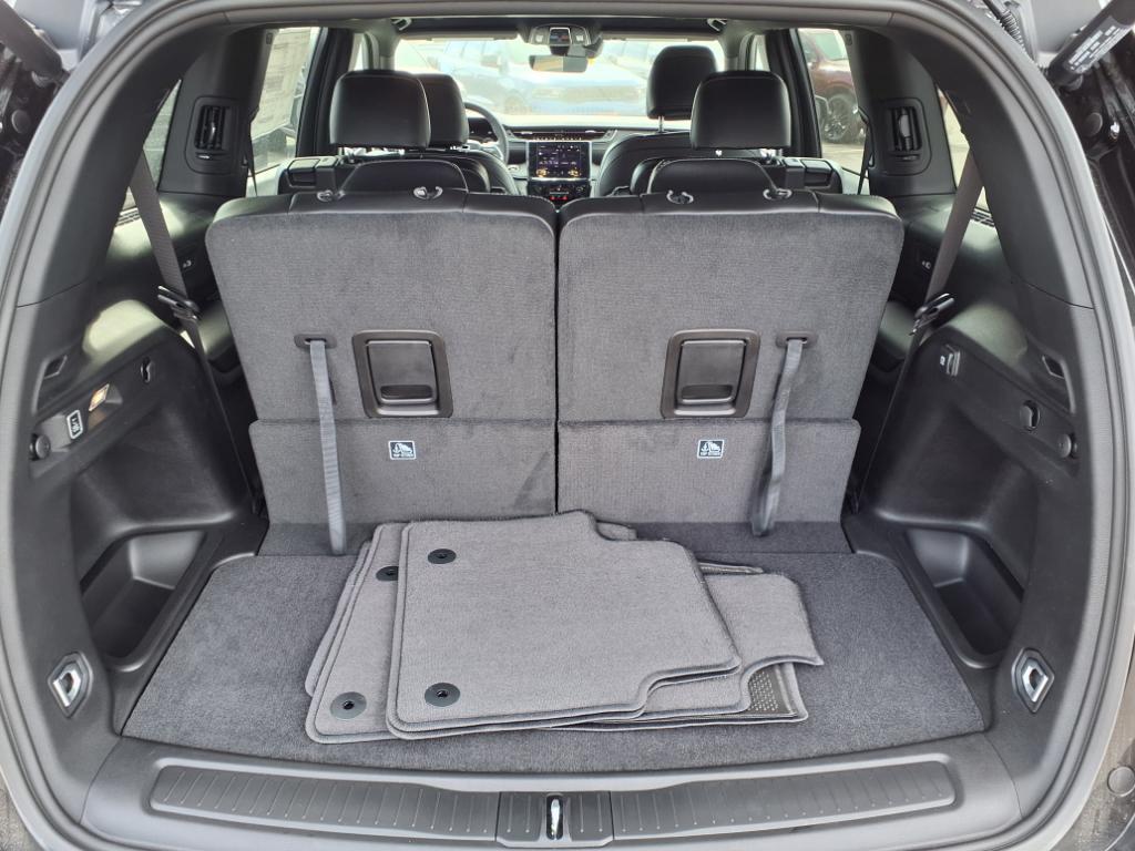 new 2025 Jeep Grand Cherokee L car, priced at $46,468