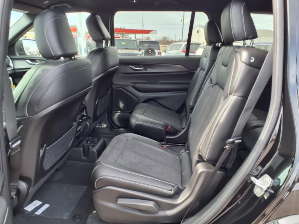 new 2025 Jeep Grand Cherokee L car, priced at $46,468