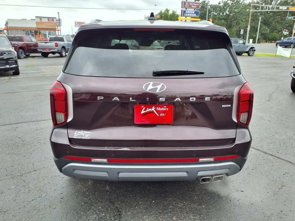 used 2025 Hyundai Palisade car, priced at $38,900
