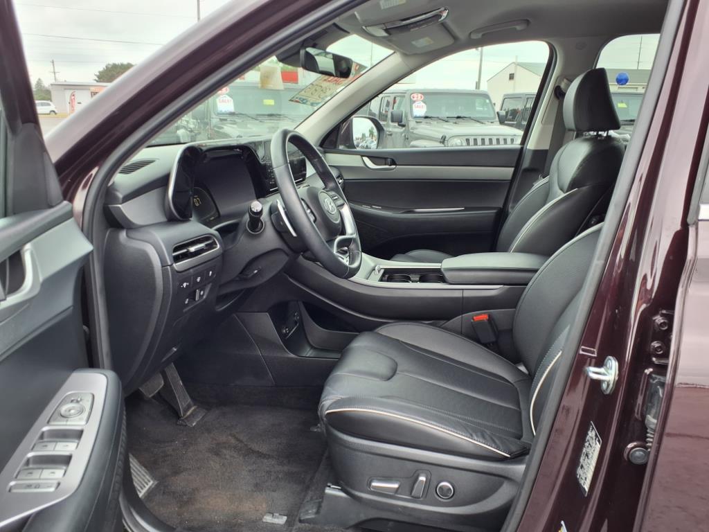 used 2025 Hyundai Palisade car, priced at $38,900