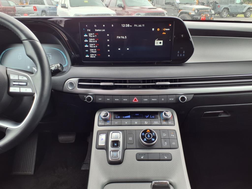 used 2025 Hyundai Palisade car, priced at $38,900